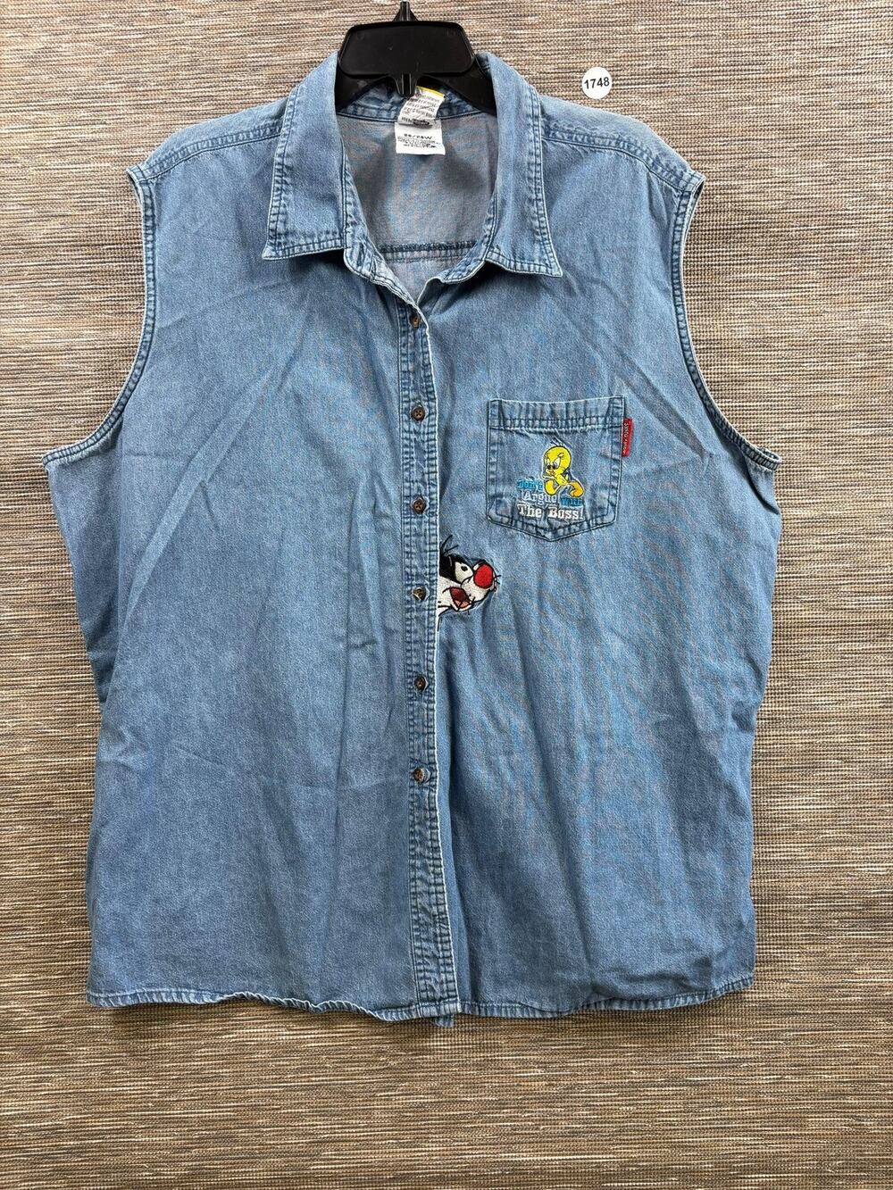 Looney Tunes Tweety Sylvester Denim Button Up Shirt Womens Size 26/28W Blue